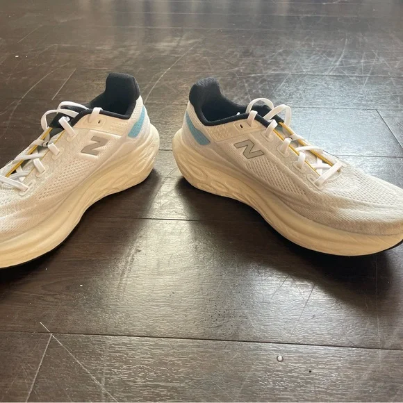 New Balance 1080 v13 Running Shoes - Picture 12 of 13